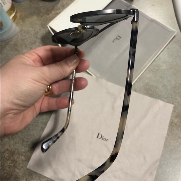 Dior 48mm Grey Havana sunglasses - Picture 6 of 16